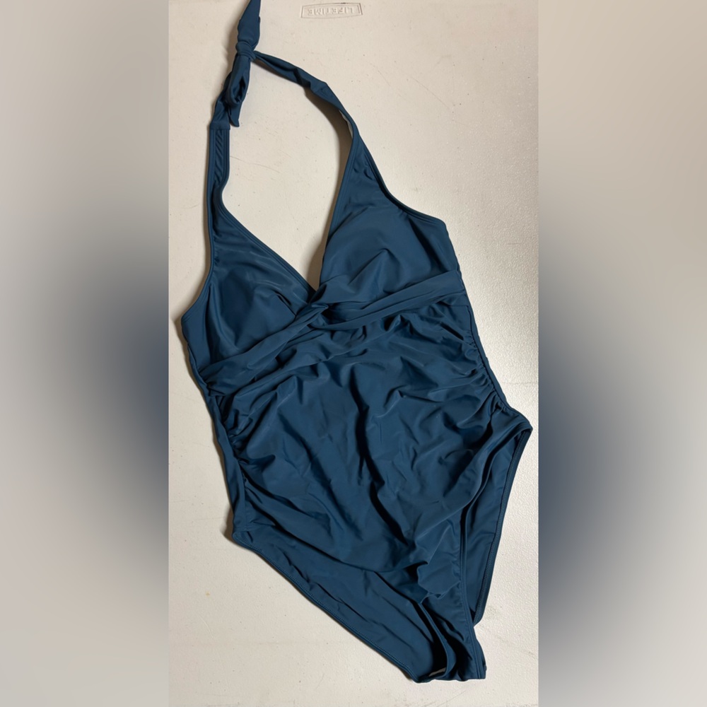 Elegant Blue One-Shoulder Swimsuit